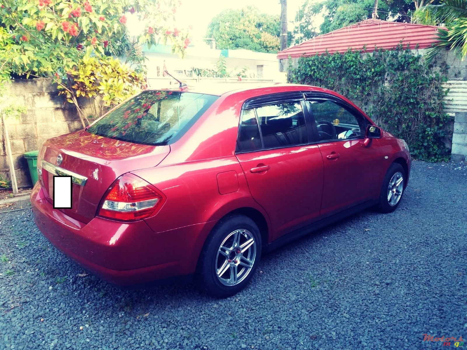 2006' Nissan Tiida photo #2