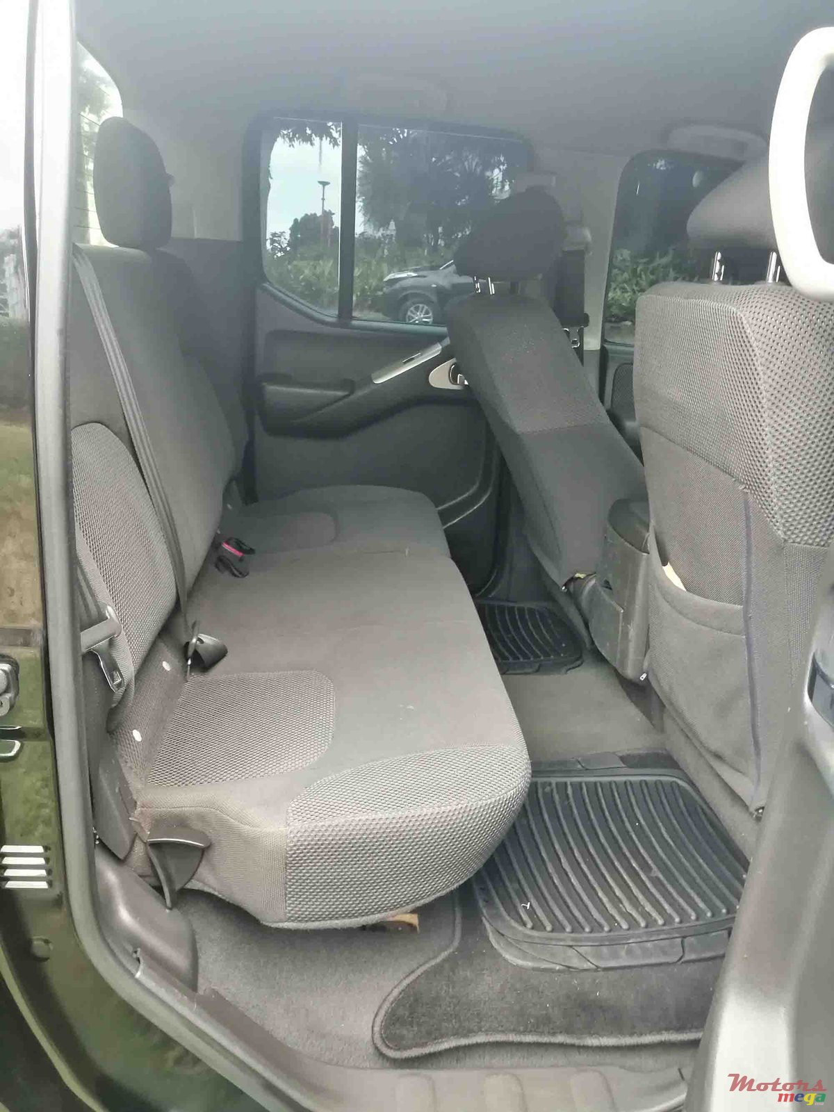 2008' Nissan Navara photo #3