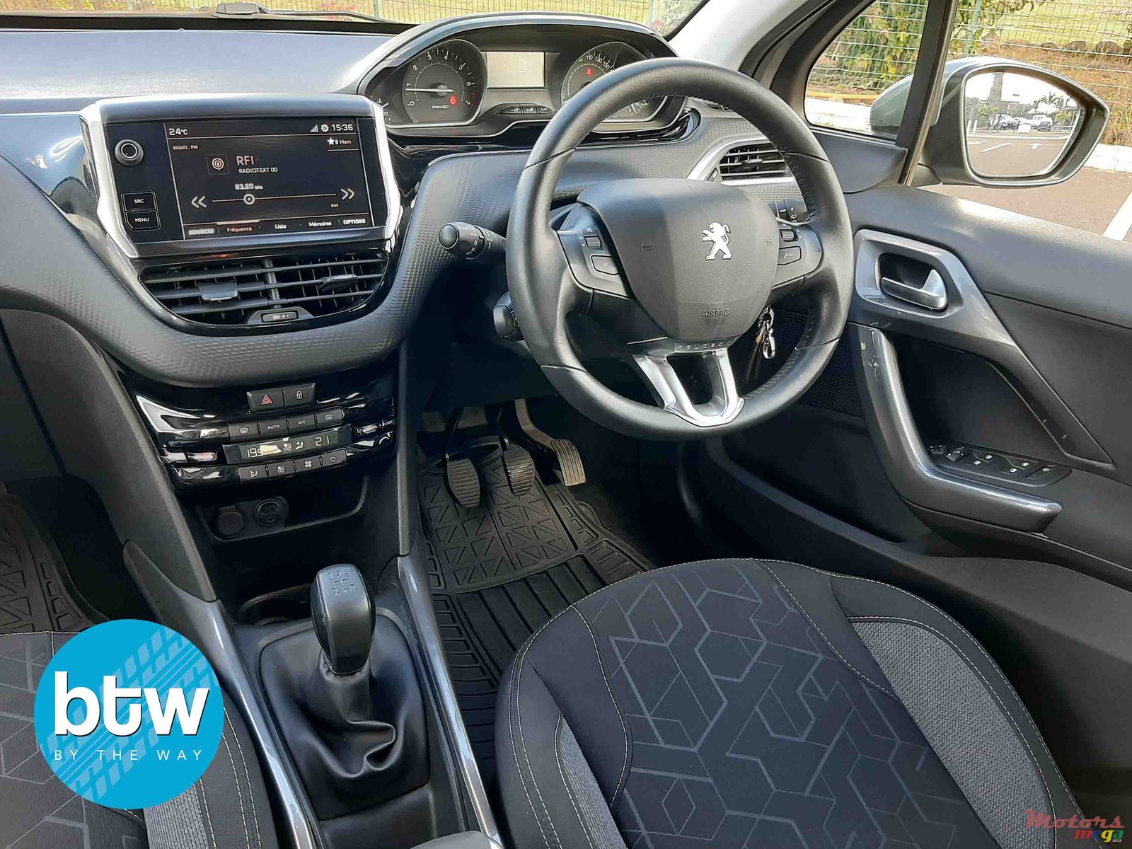 2019' Peugeot 2008 photo #6