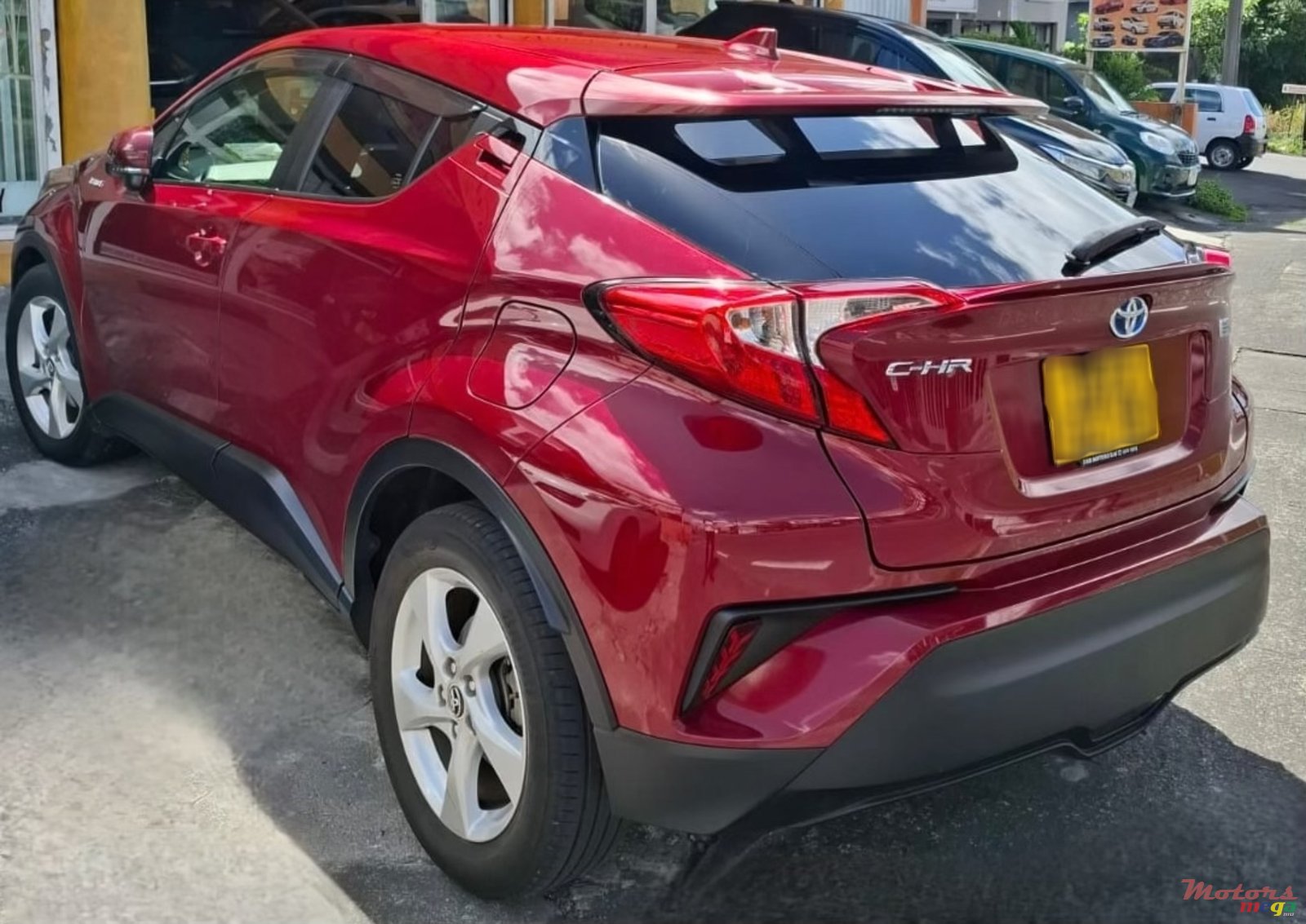 2018' Toyota C-HR photo #2