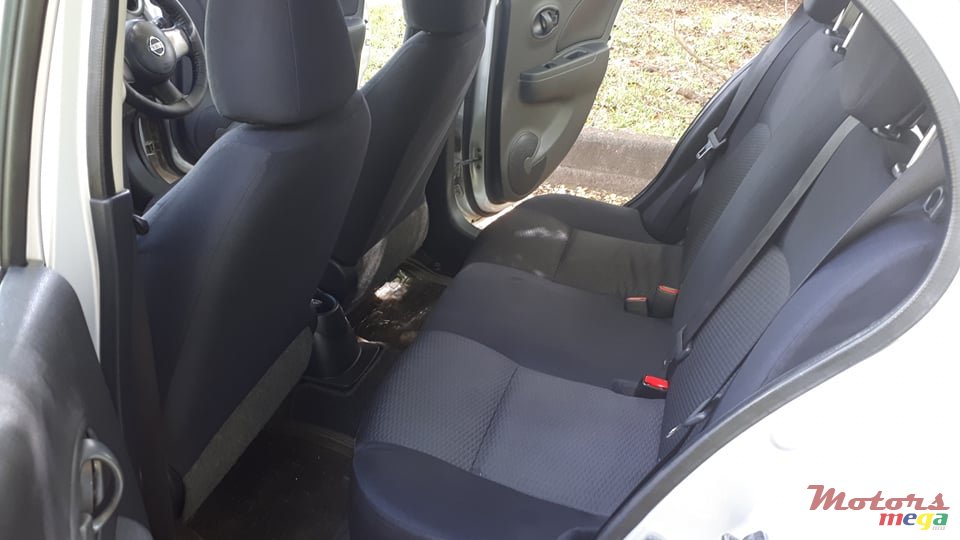 2012' Nissan March photo #6