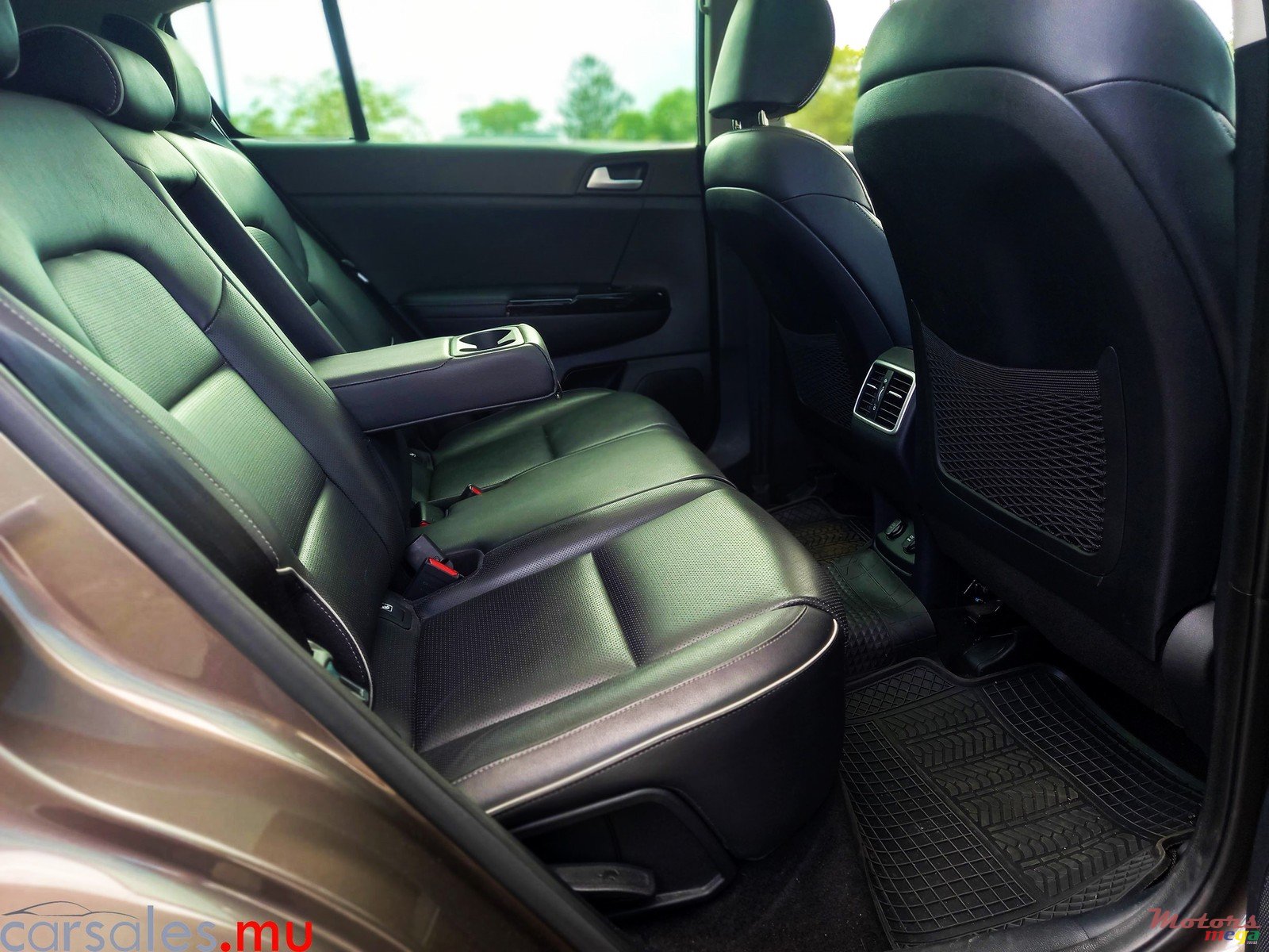 2018' Kia Sportage 1.6 GT Line photo #5