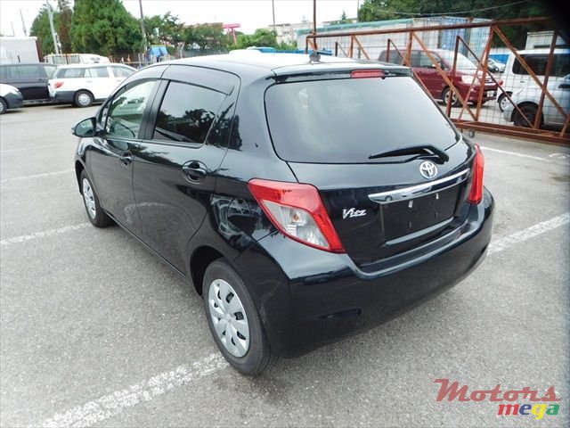 2014' Toyota Vitz photo #2