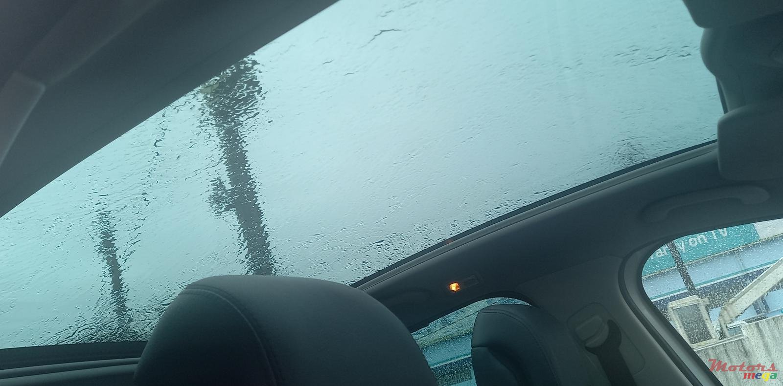 2012' Peugeot 3008 photo #6