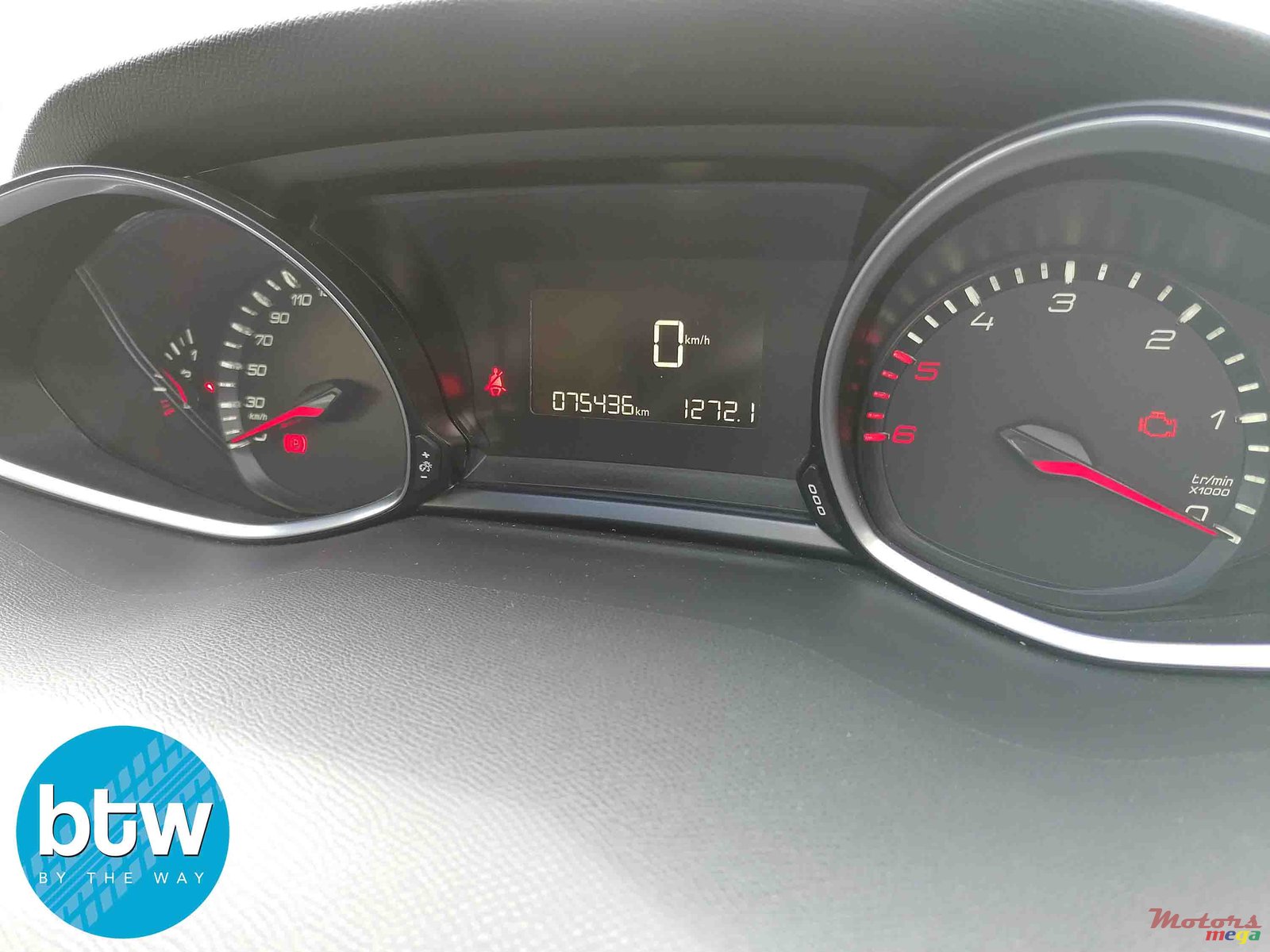 2016' Peugeot 308 photo #7