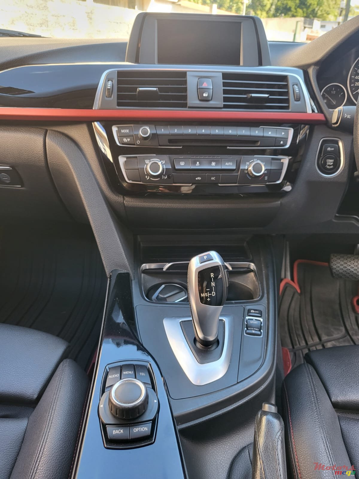 2015' BMW 3 Series photo #7