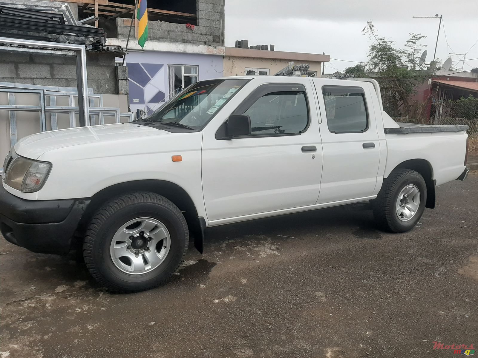 2003' Nissan photo #4