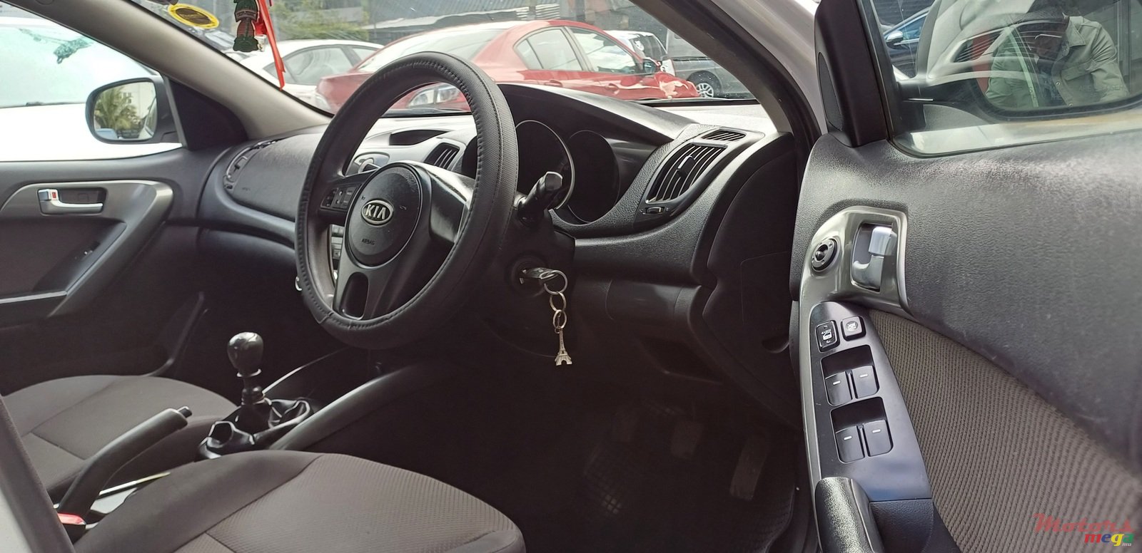 2011' Kia Cerato photo #5