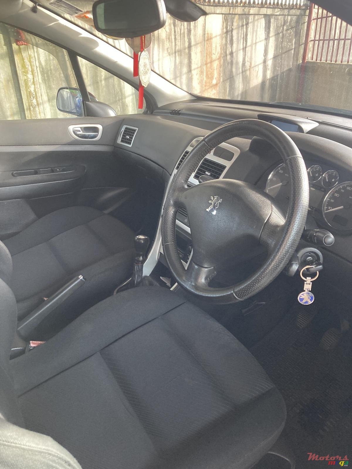 2008' Peugeot 307 photo #2