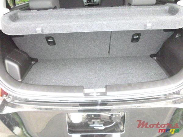 2010' Suzuki Swift Sport photo #6