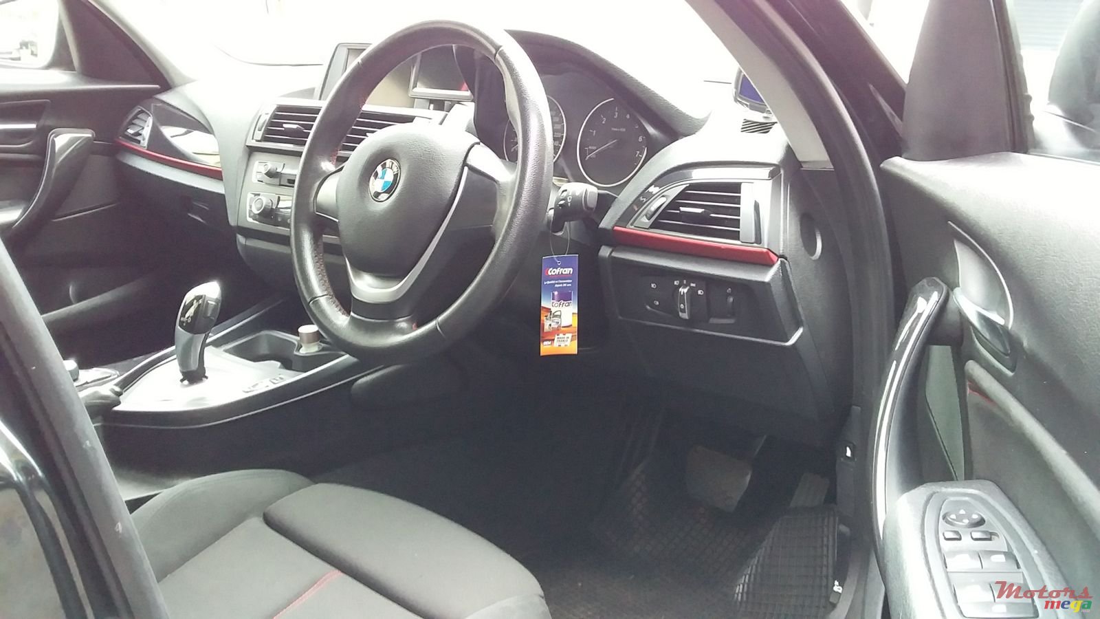 2012' BMW 116 photo #5