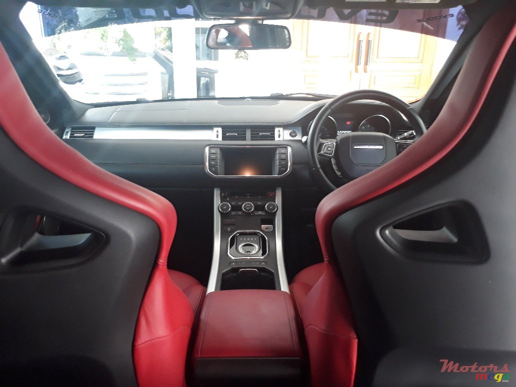 2013' Land Rover Range Rover Evoque Dynamic photo #6