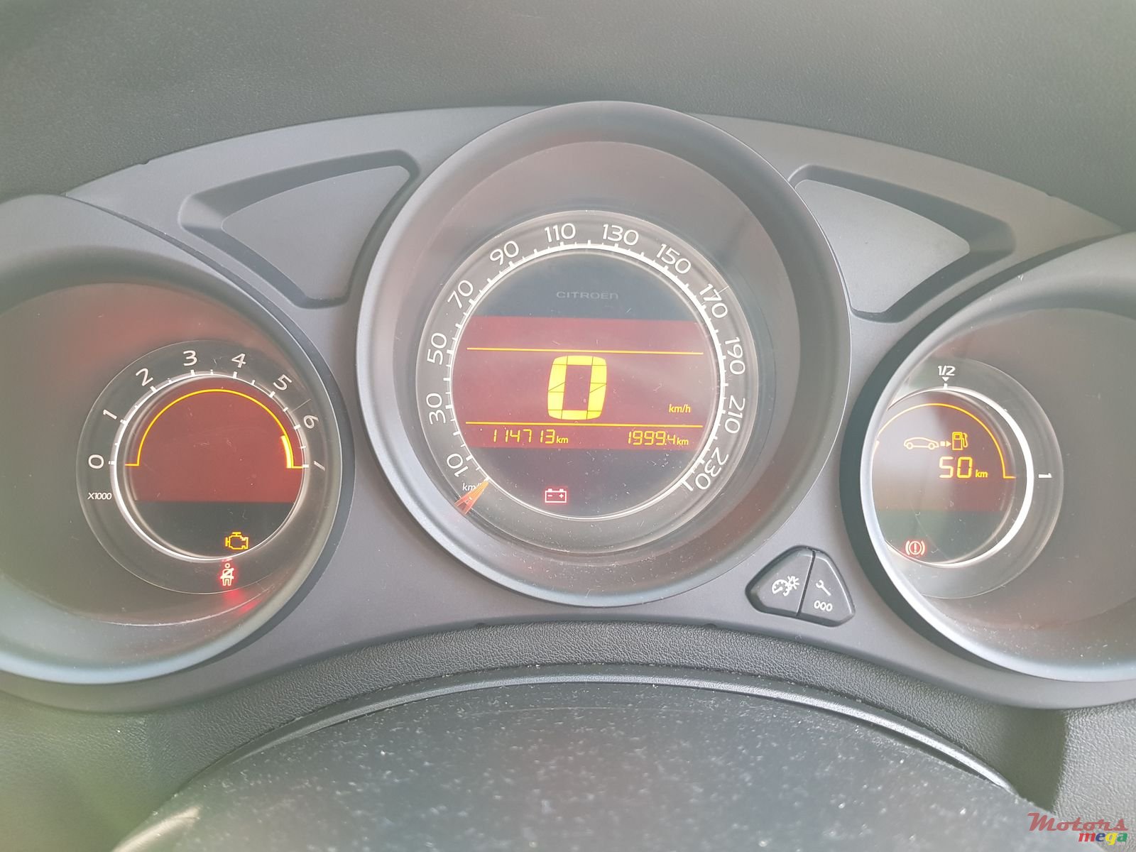 2013' Citroen C4 photo #4