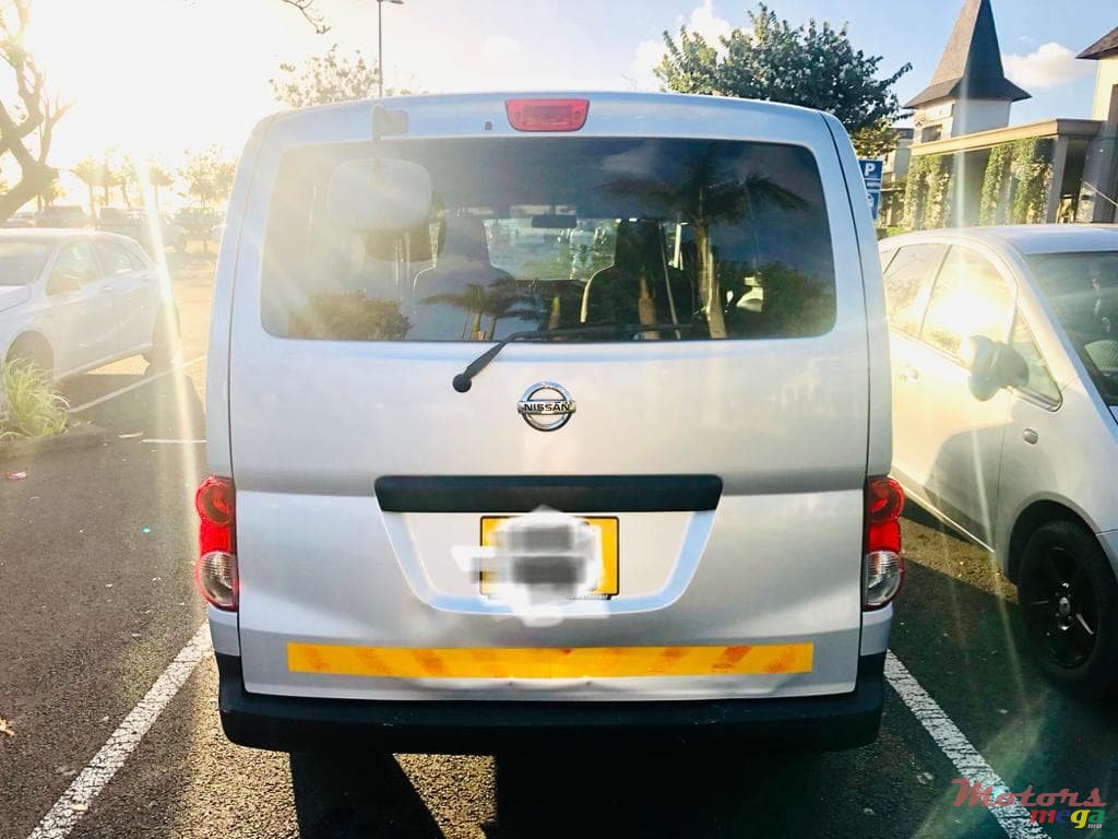 2015' Nissan NV photo #2