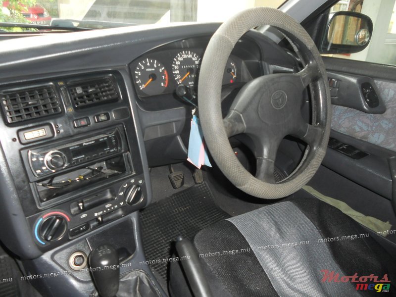 1997' Toyota Corona photo #3