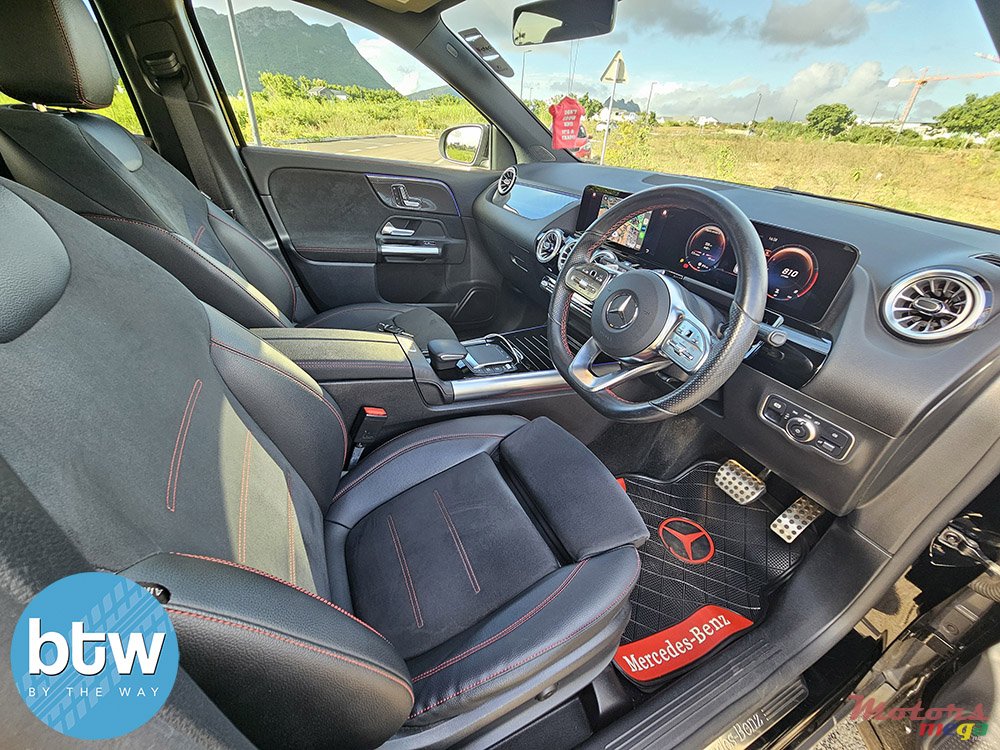 2022' Mercedes-Benz GLA 200 photo #7