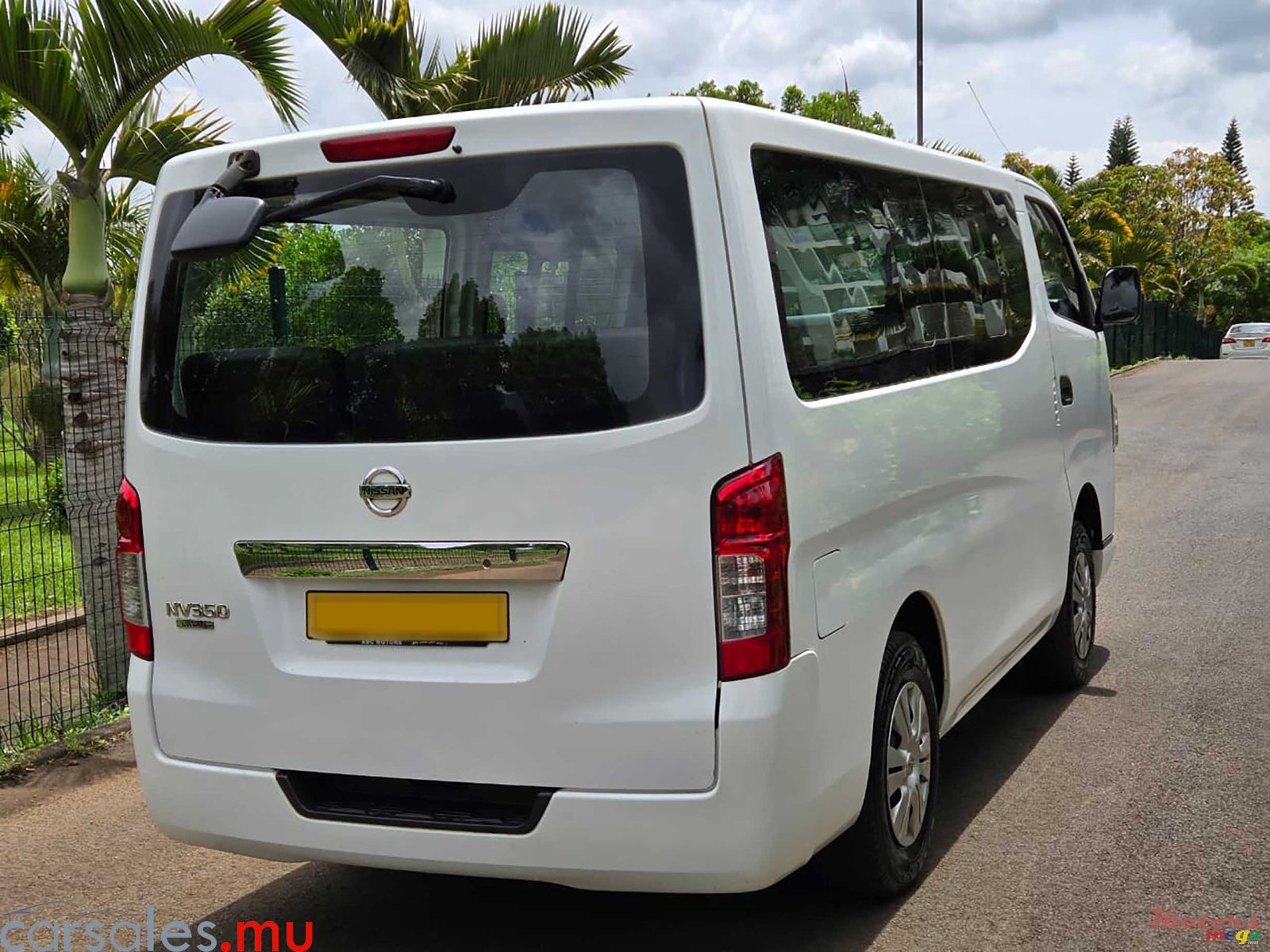 2019' Nissan NV 350 15 Seater photo #4