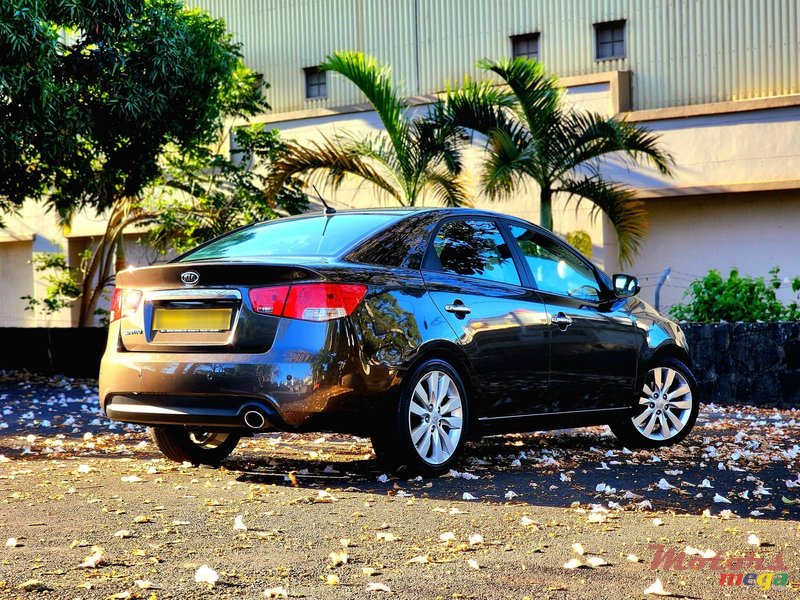 2012' Kia Cerato Full options photo #4