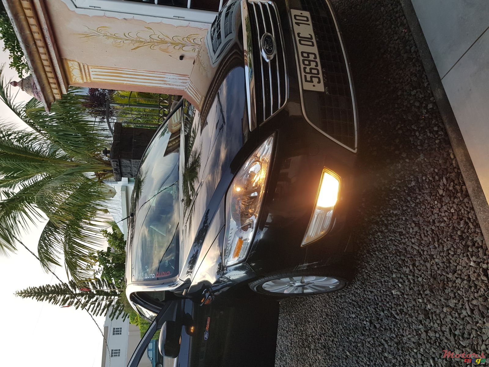 2010' Ford Mondeo photo #1