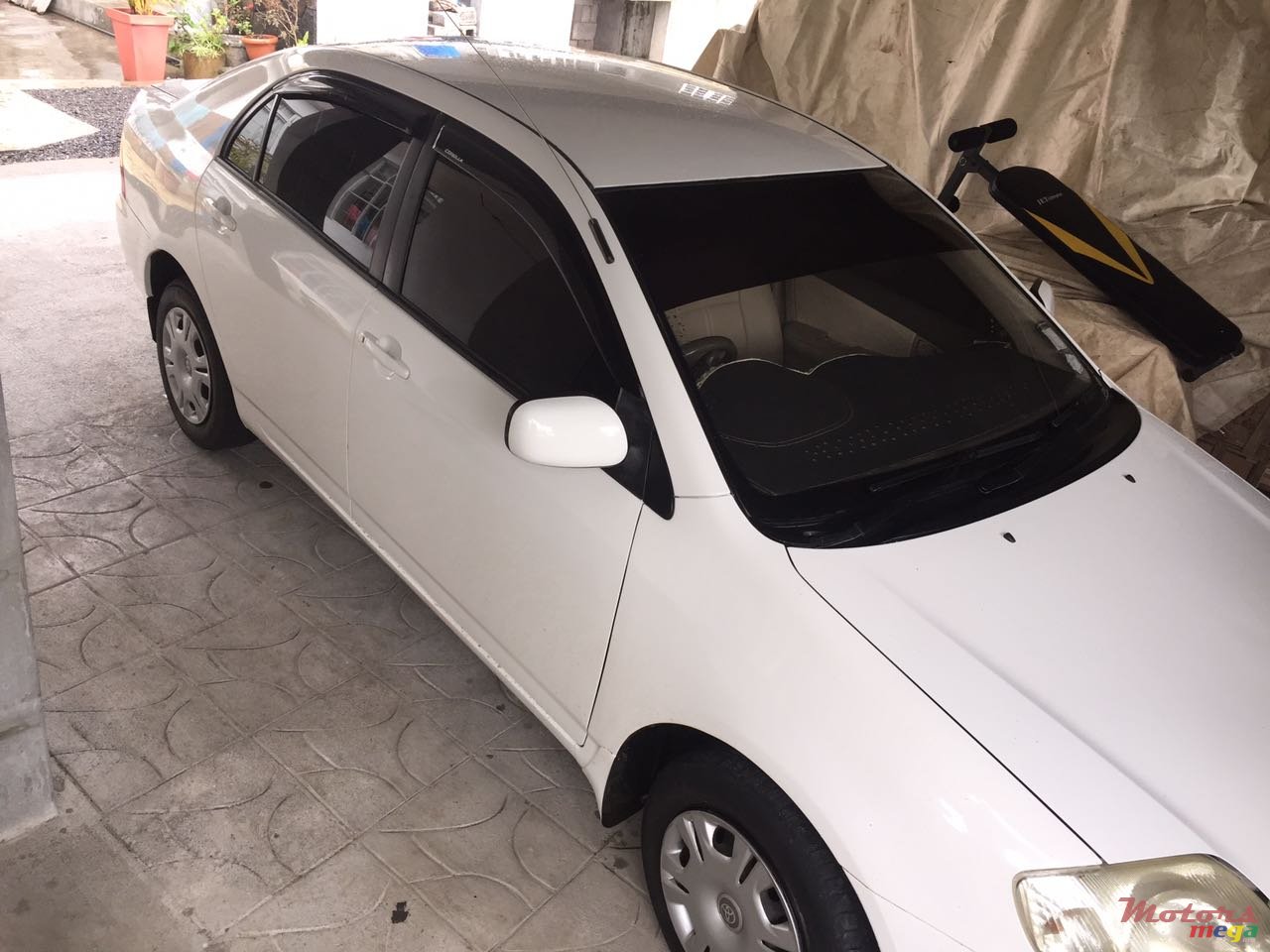 2000' Toyota photo #2