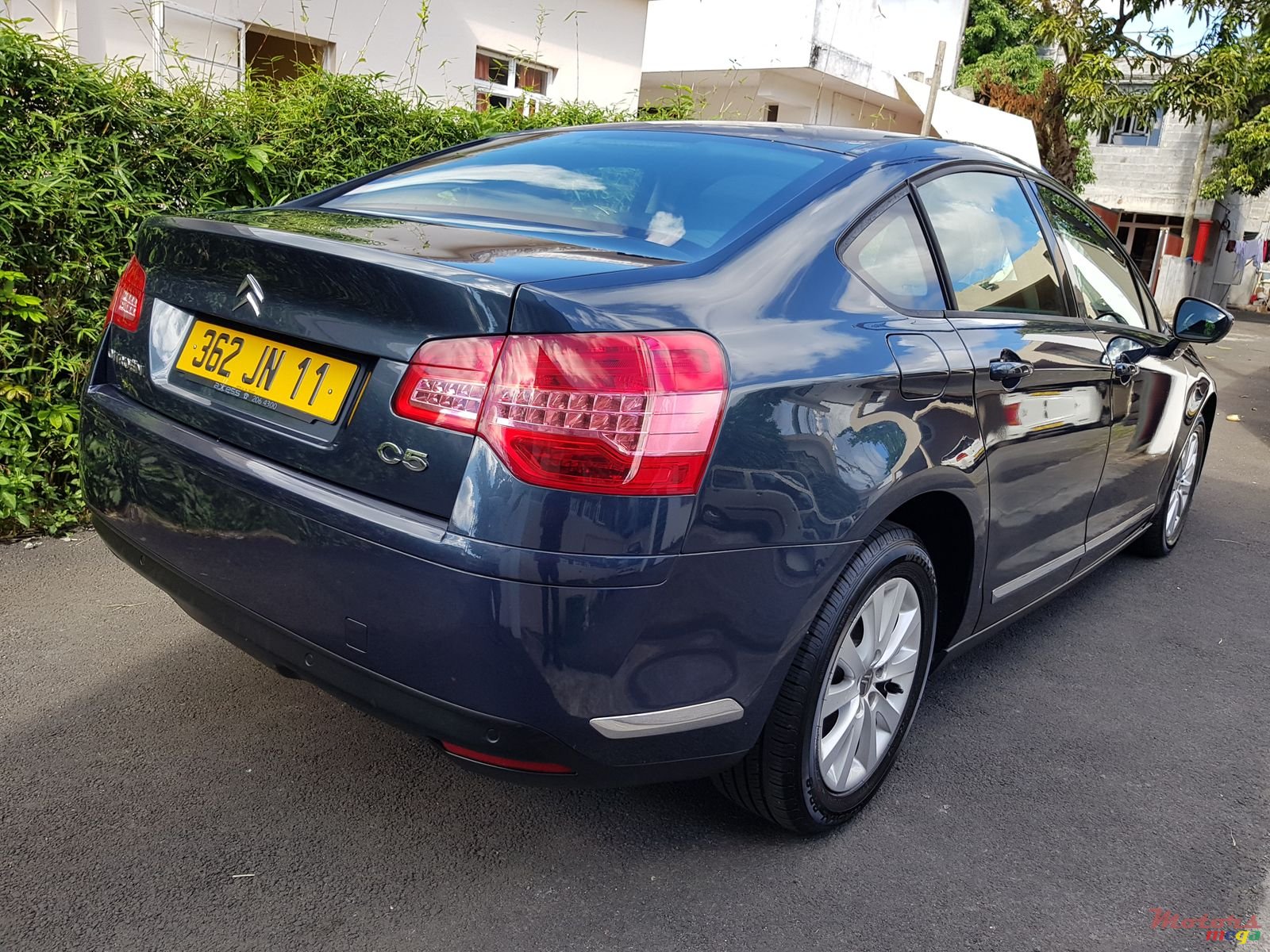 2011' Citroen C5 photo #6