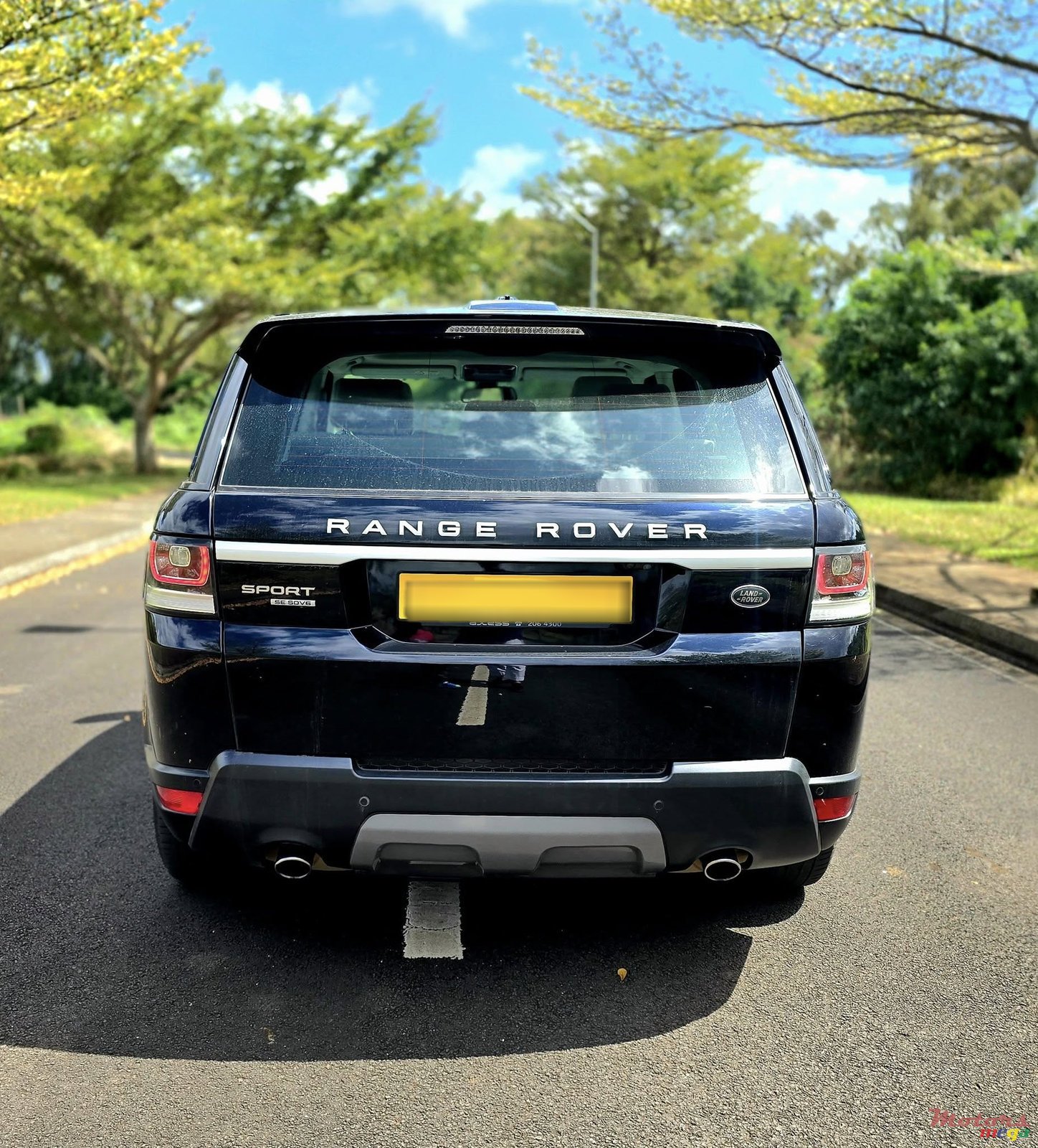 2017' Land Rover Range Rover Sport photo #4