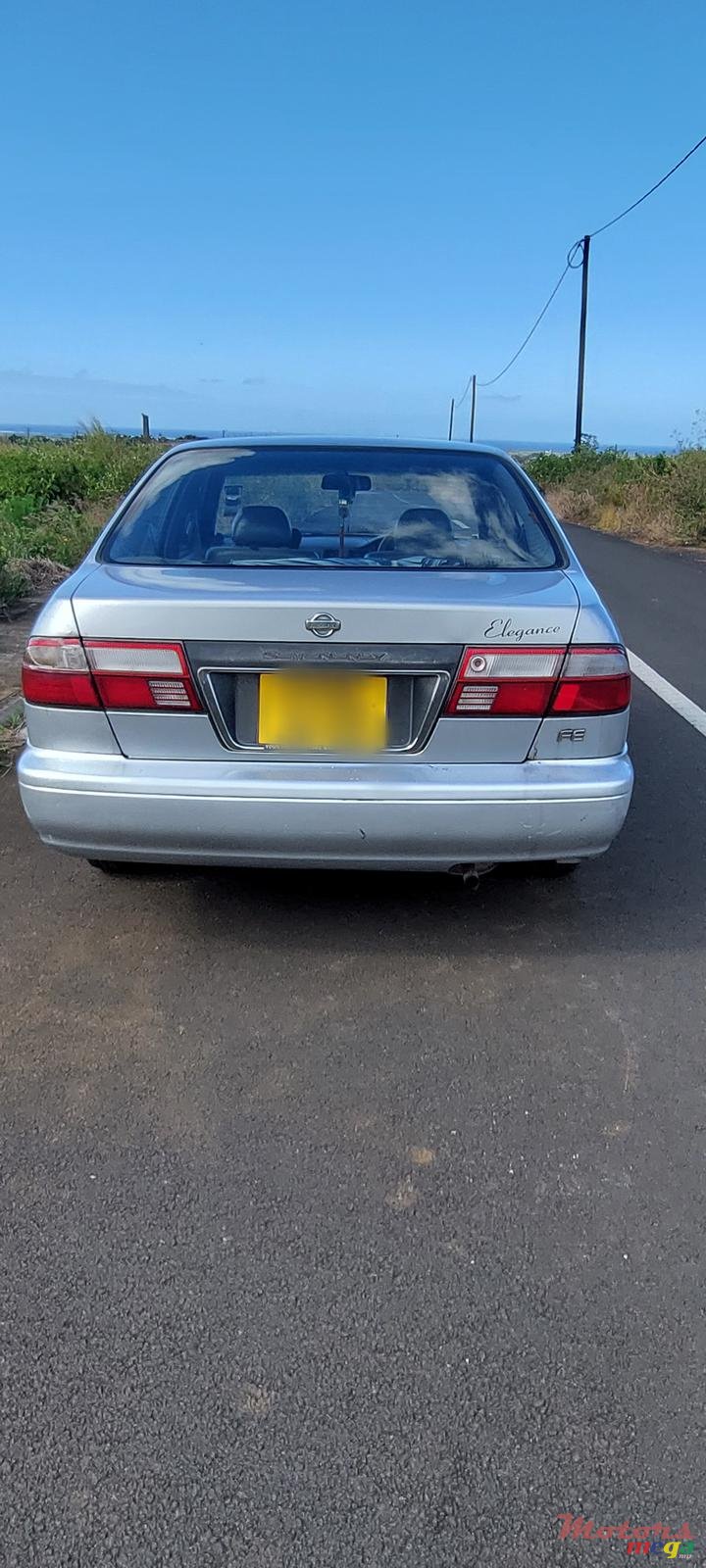 1999' Nissan Sunny B14 Elegance photo #2