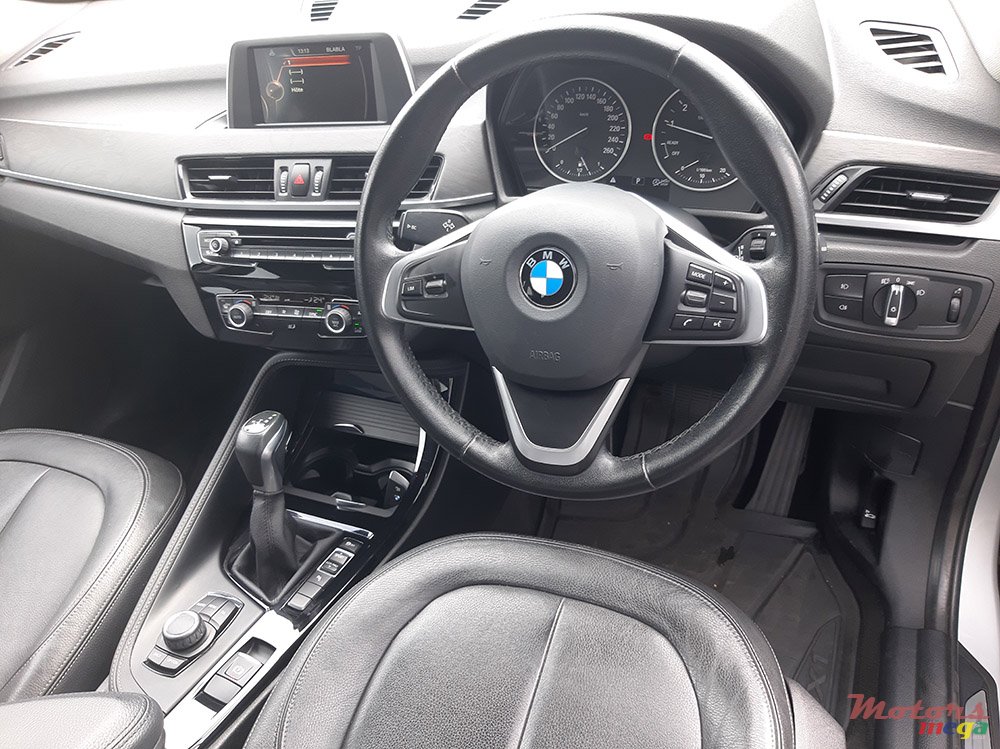 2016' BMW X1 photo #6