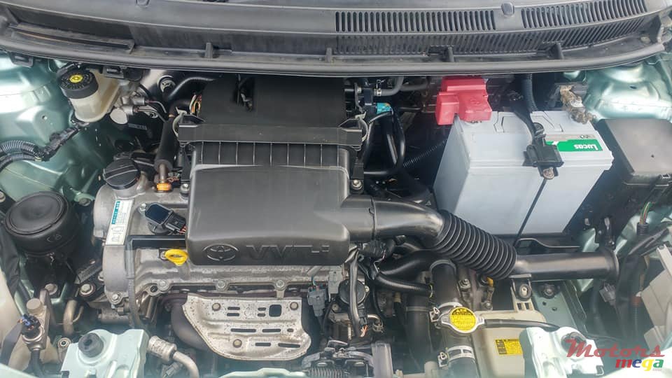 2008' Toyota Belta photo #6