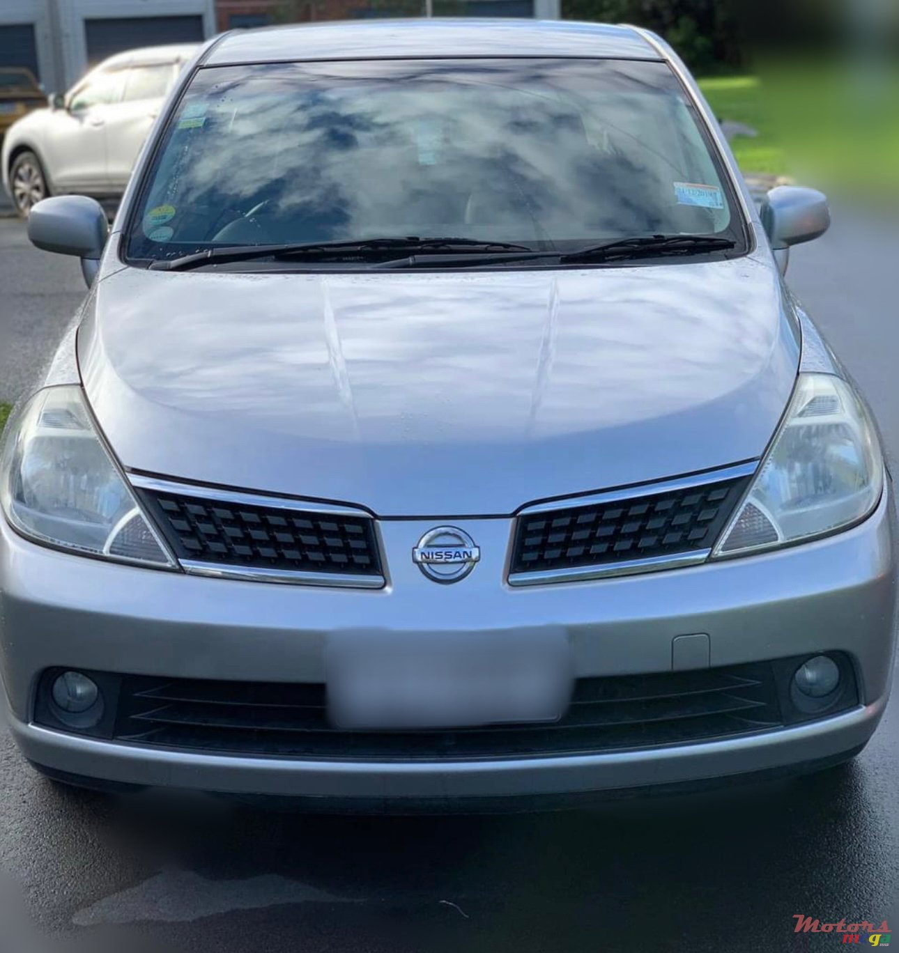 2006' Nissan Tiida photo #1