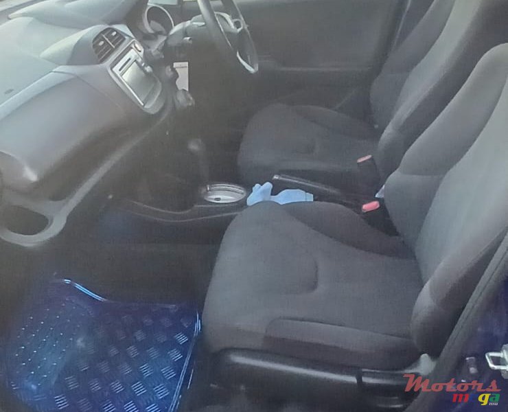 2010' Honda Fit photo #4