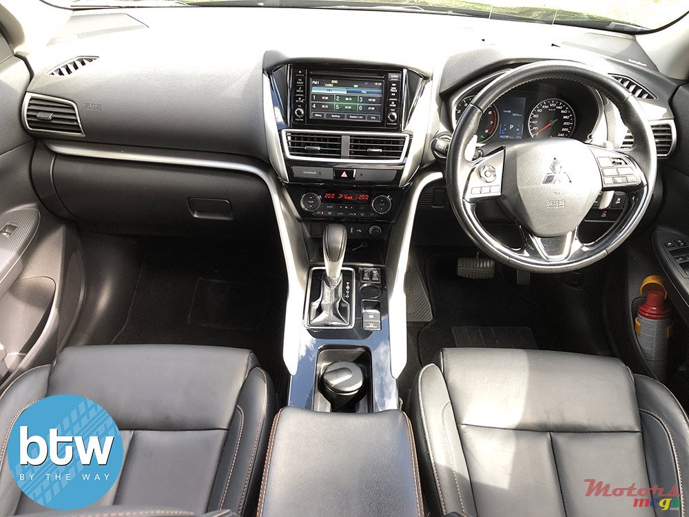 2019' Mitsubishi Eclipse Cross photo #4