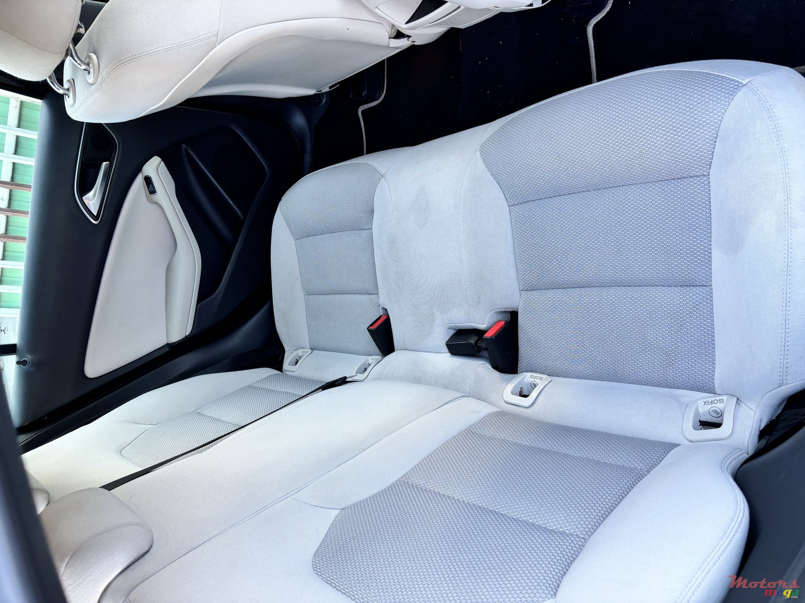 2013' Mercedes-Benz A 200 photo #5