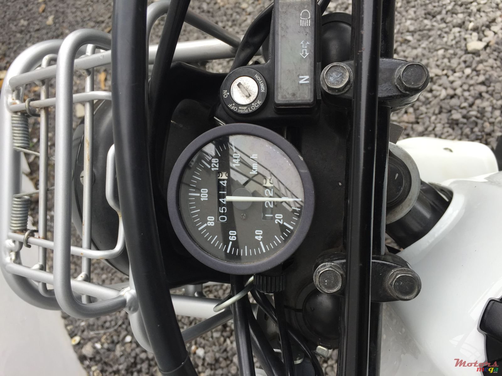 2015' Suzuki DR200SE photo #4