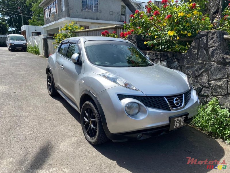 2011' Nissan Juke photo #1