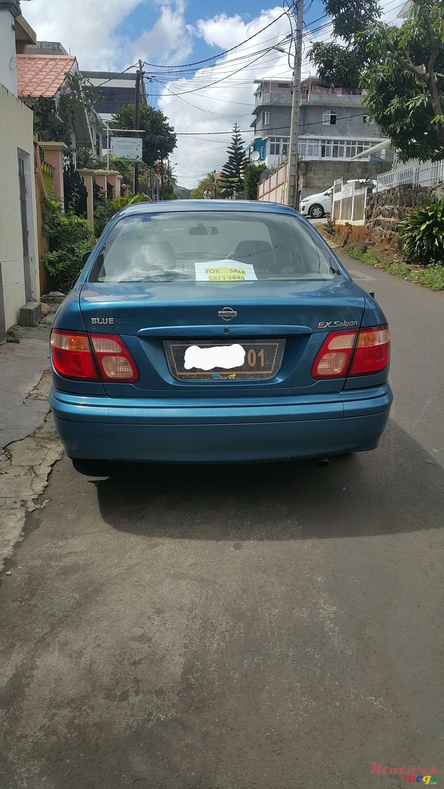 2001' Nissan Sunny photo #1