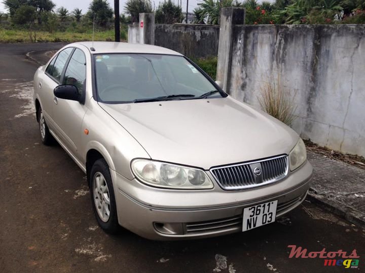 2003' Nissan Sunny photo #1