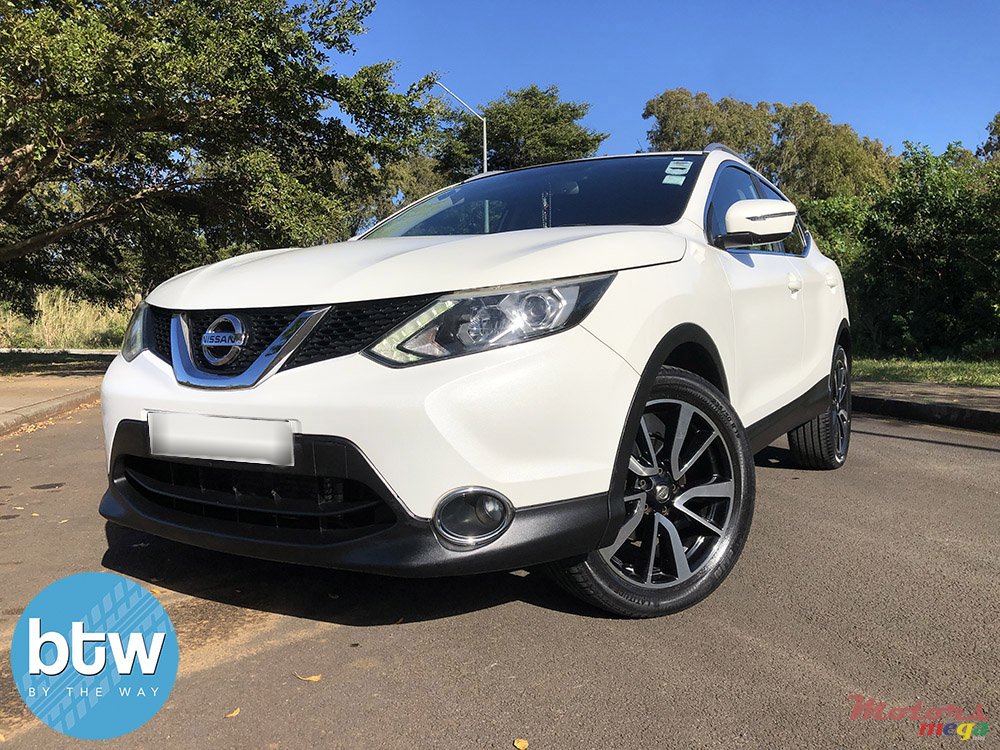 2015' Nissan Qashqai photo #2