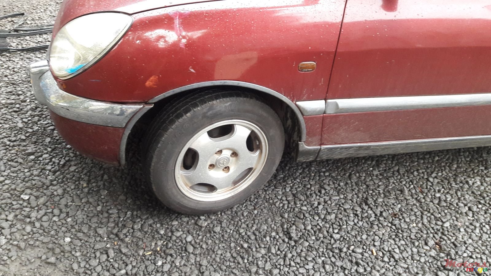 1999' Toyota photo #1