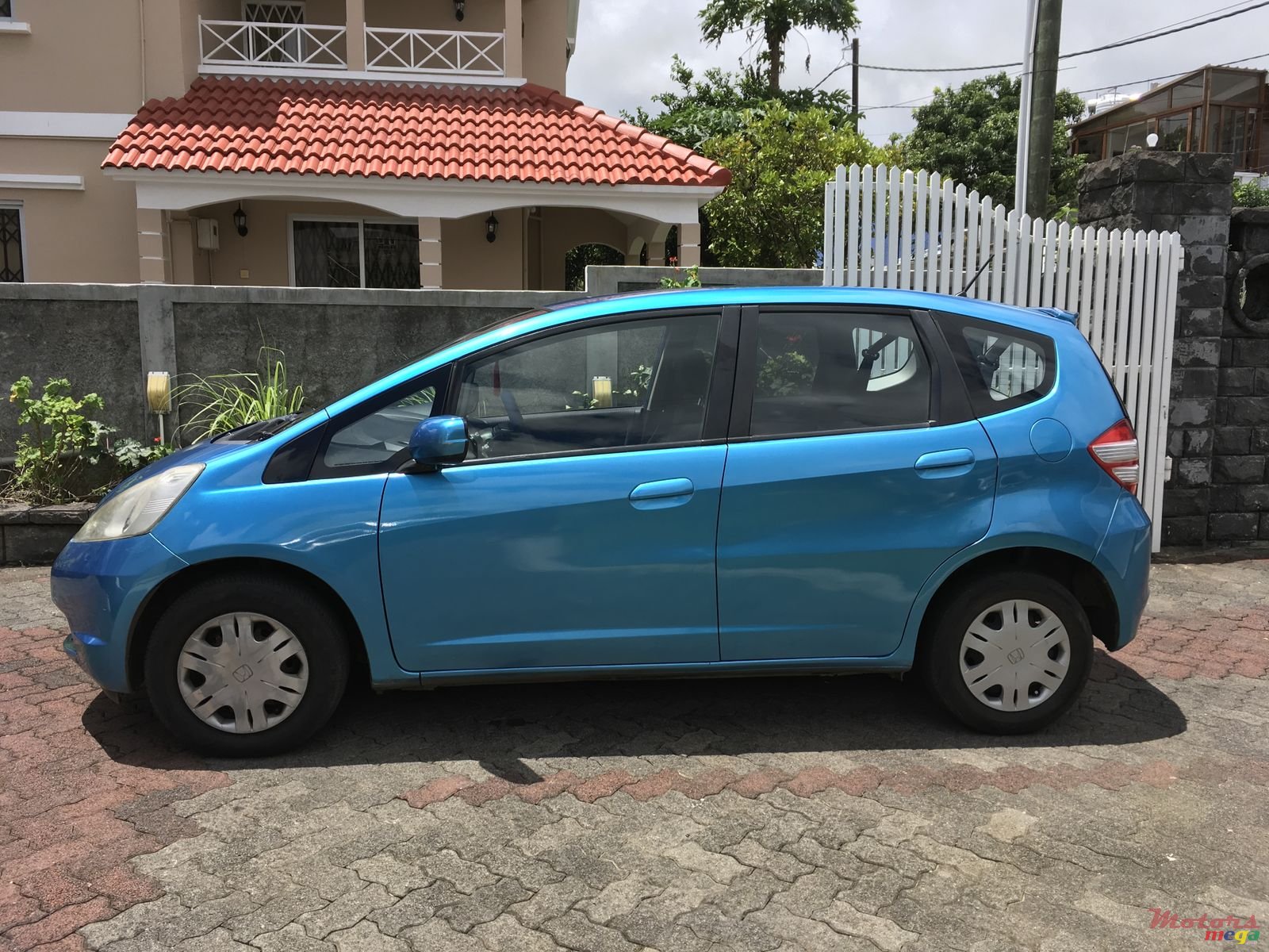 2008' Honda Fit photo #1