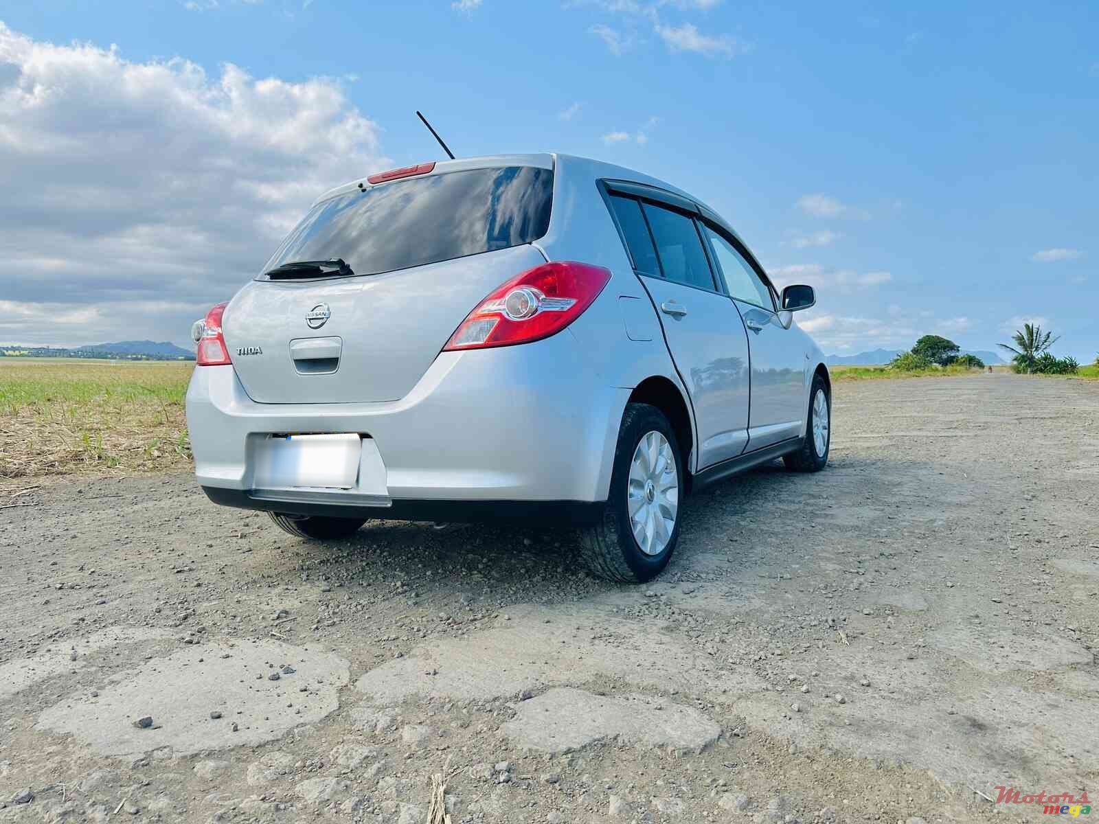 2008' Nissan Tiida photo #3