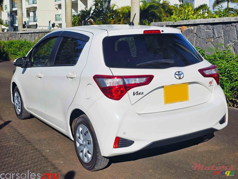 2019' Toyota Vitz 1.0 photo #3