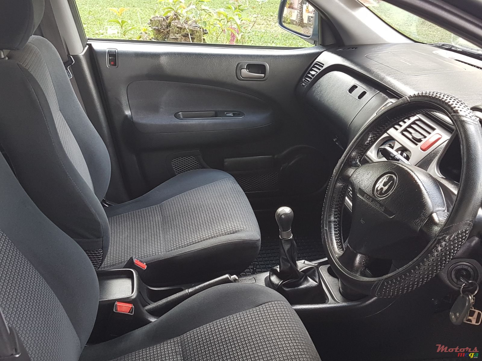 2004' Honda HR-V Local photo #4