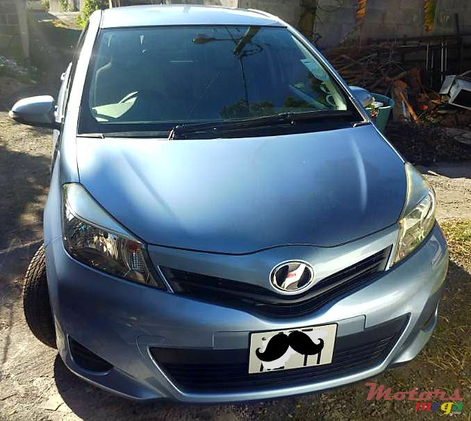 2011' Toyota Vitz photo #3