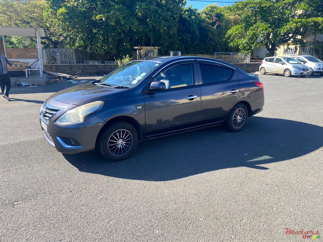 2015' Nissan Almera photo #2