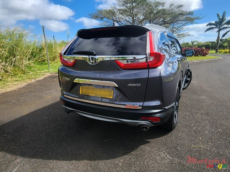 2018' Honda CR-V none photo #2