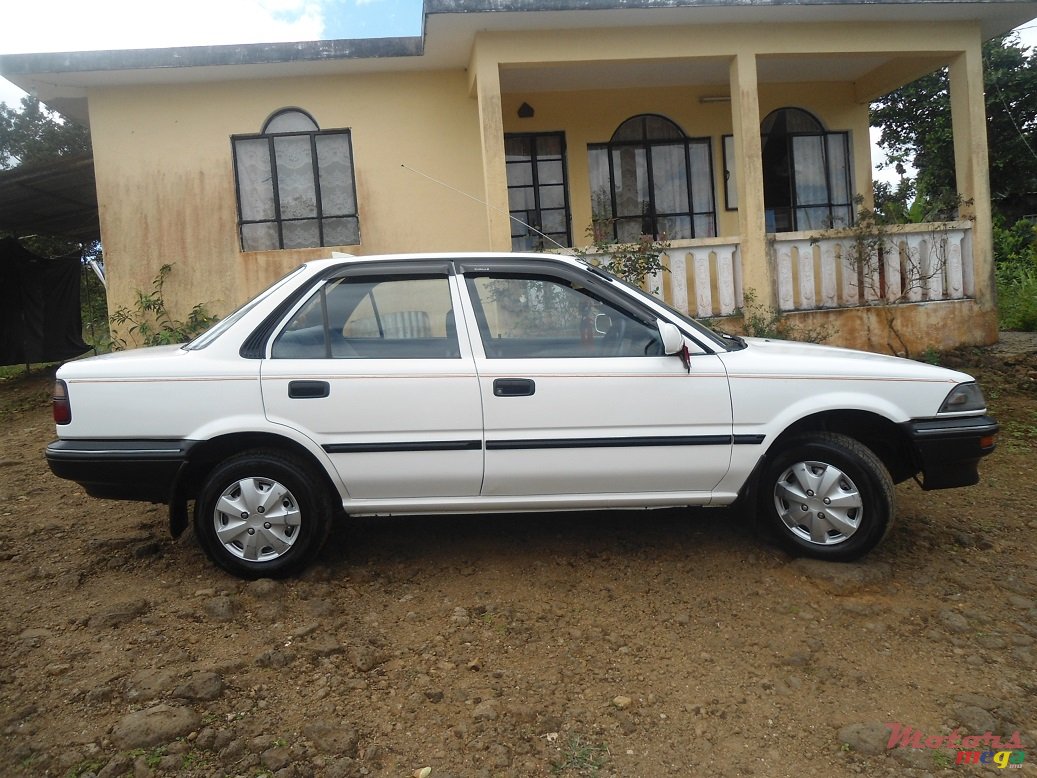 1989' Toyota Corolla Ee90 photo #2