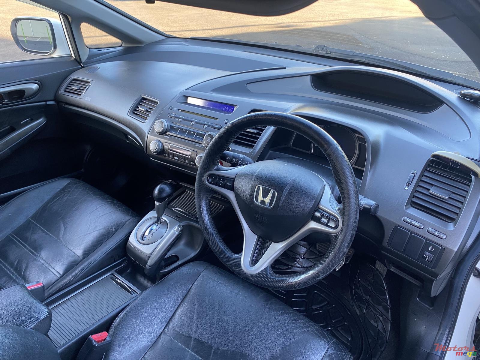 2007' Honda Civic VXI photo #6