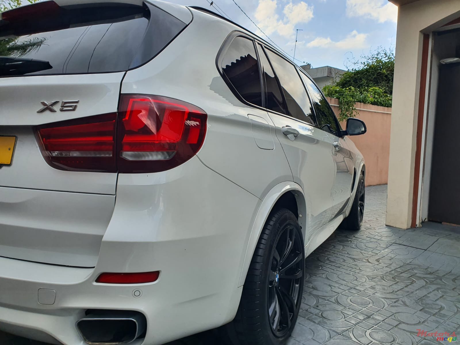 2017' BMW X5 M SPORT Plug-in hybrid photo #2