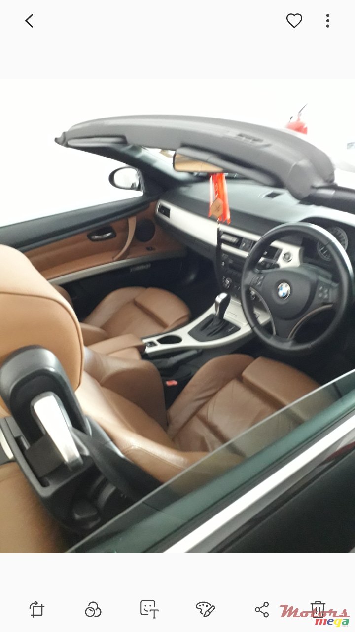 2007' BMW 3 Series Convertible photo #2